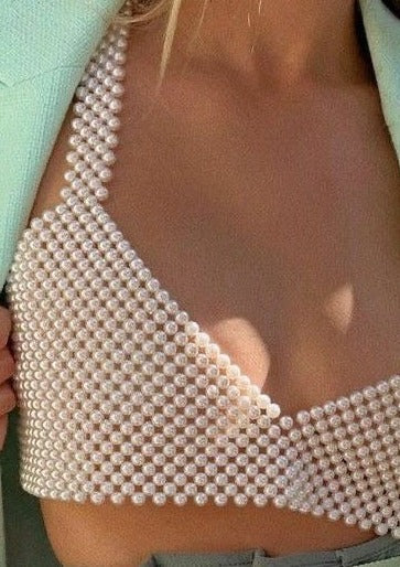 Polished Top with an Effortless Classic Look