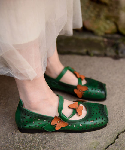 Well Tailored Shoes with a Graceful Silhouette