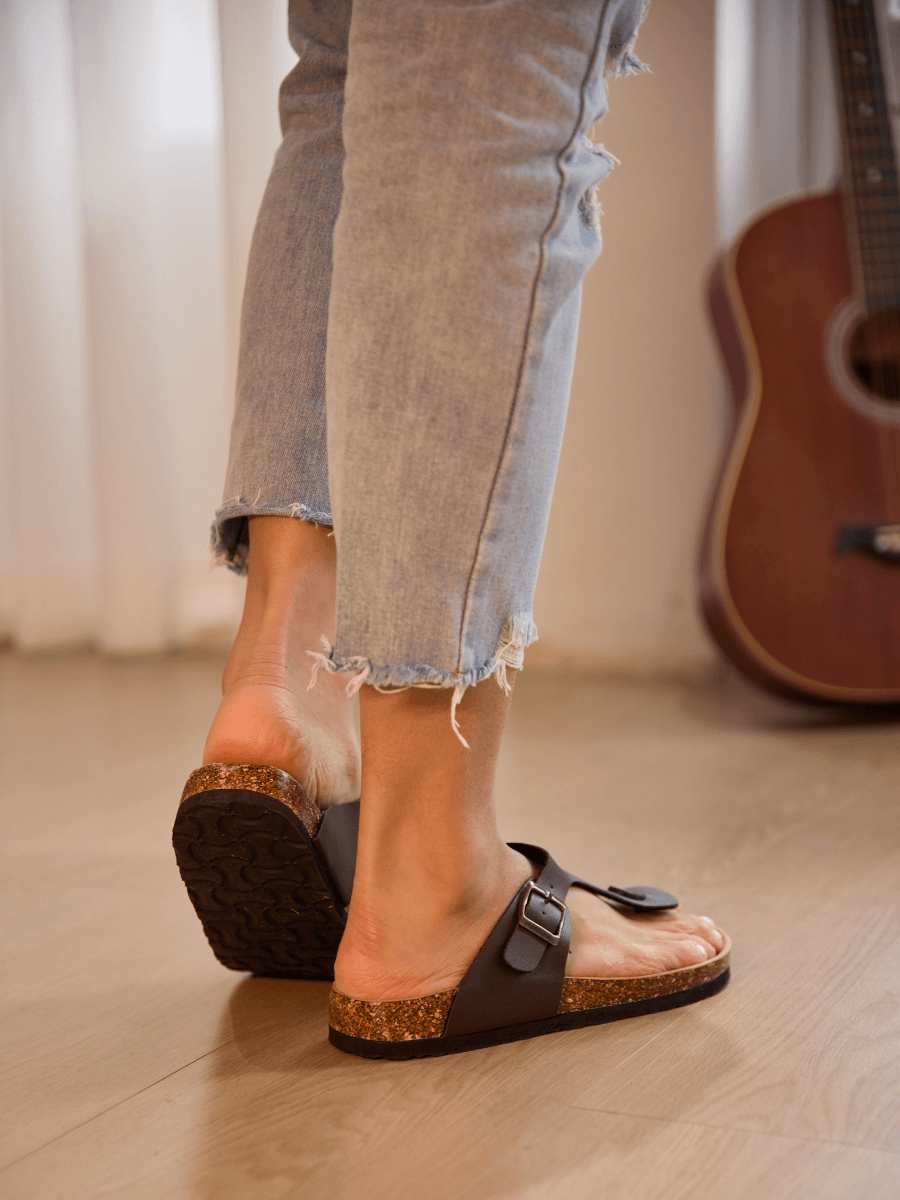 Sophisticated Garment with a Clean Classic Look