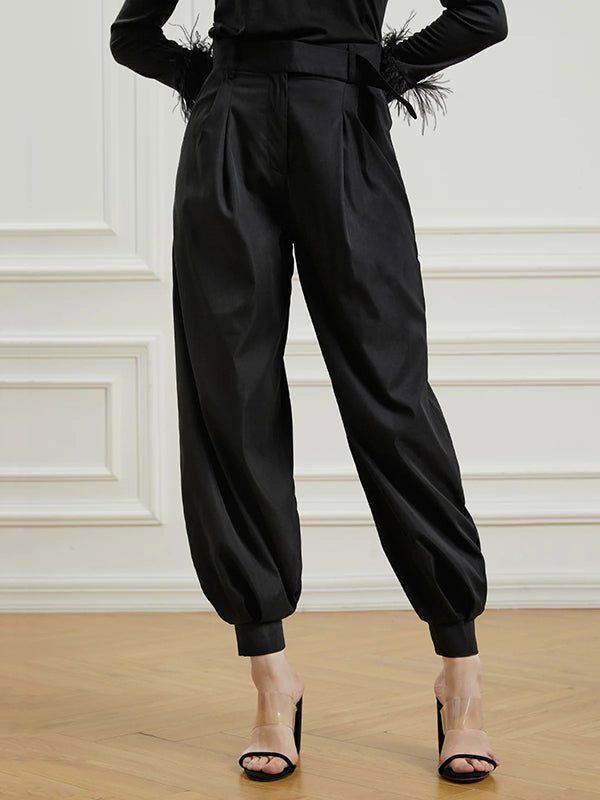 A Vintage Style Pants with Delicate Timeless Details