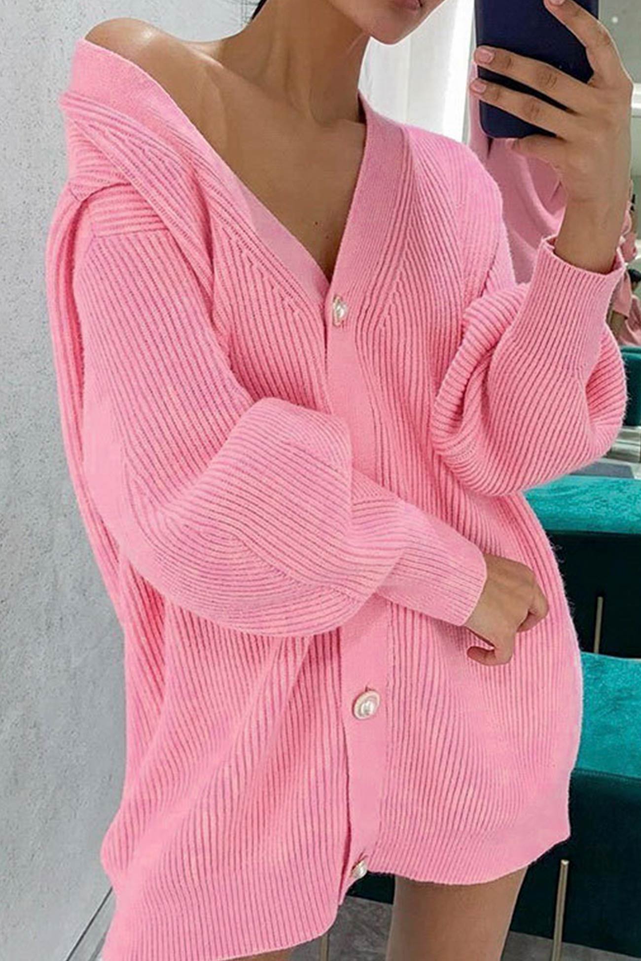 Elegantly Styled Cardigan for Everyday Wear