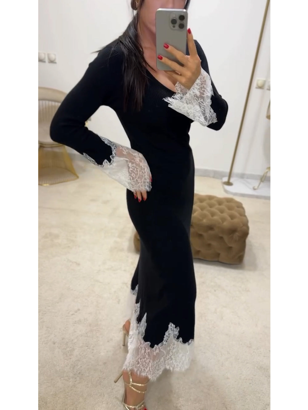 Gracefully Styled Dress for Any Occasion
