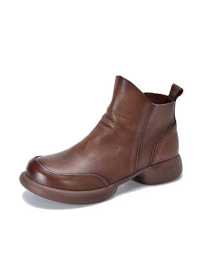 Beautifully Finished Boots in a Timeless Design