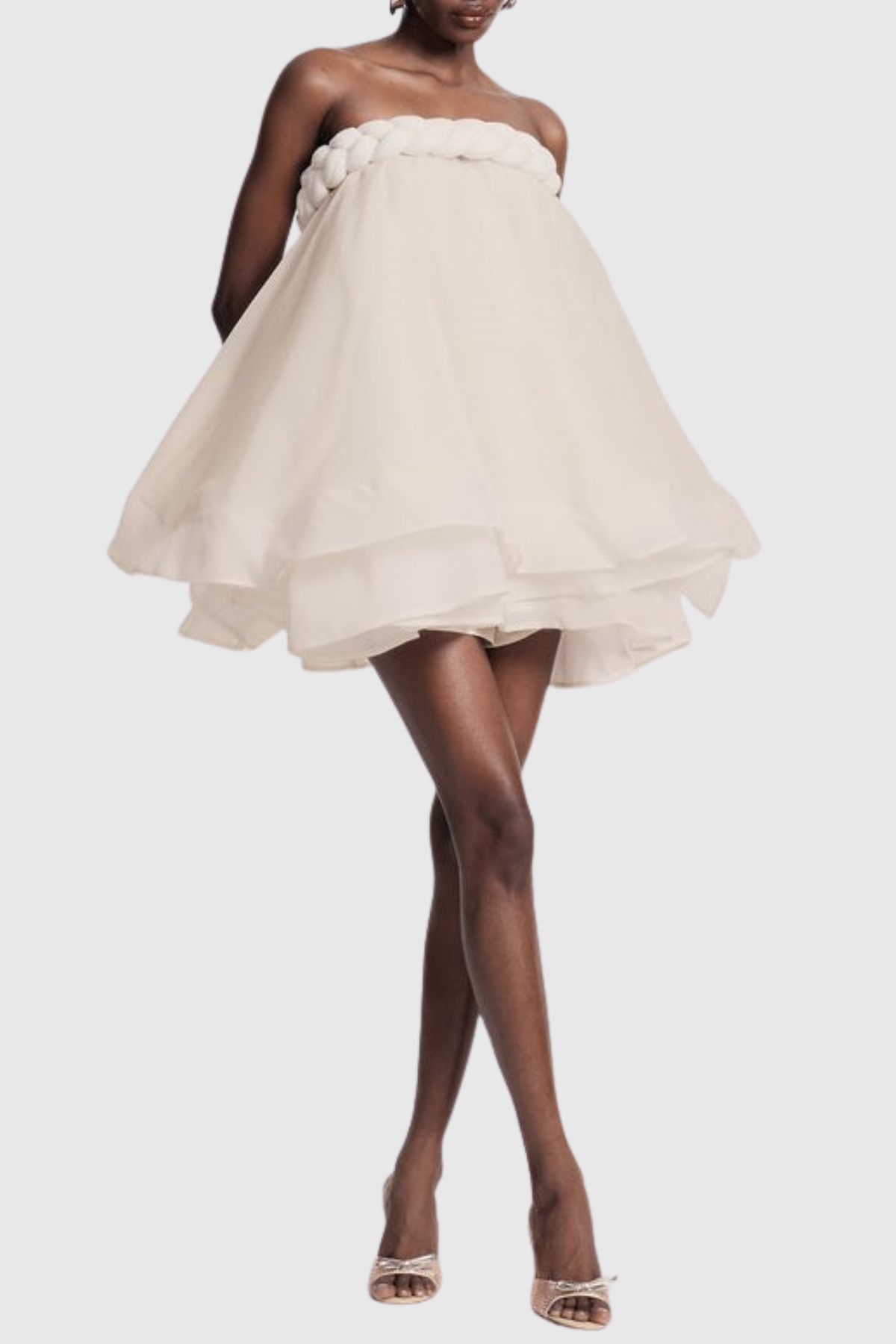 Gracefully Styled Dress for Any Occasion