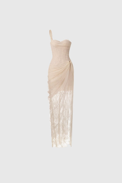 Beautifully Finished Dress in a Timeless Design