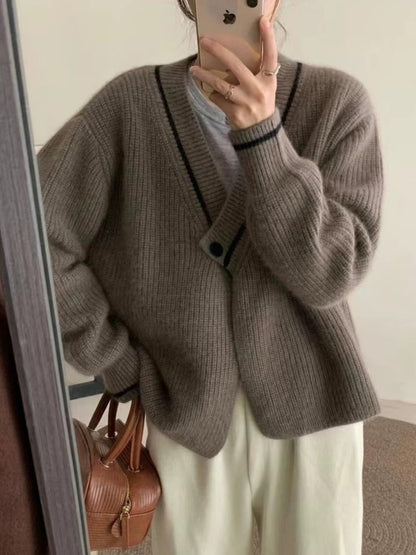 Classic Vintage Cardigan with a Flattering Fit