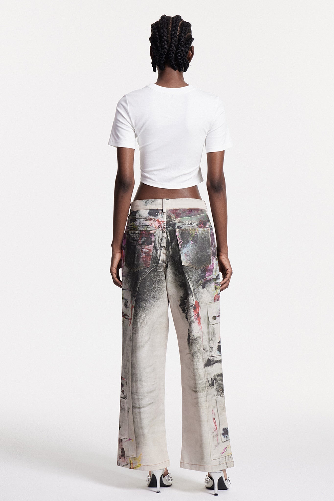 Well Tailored Garment with a Graceful Silhouette