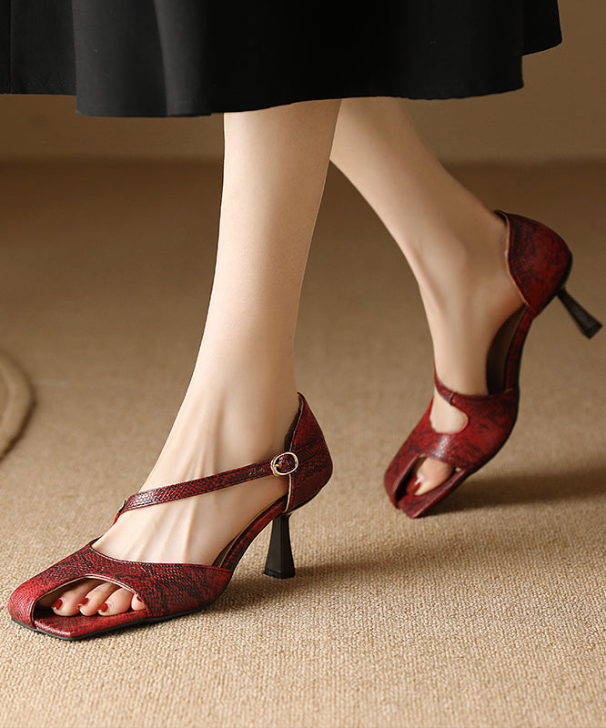 Well Tailored Heels with a Graceful Silhouette
