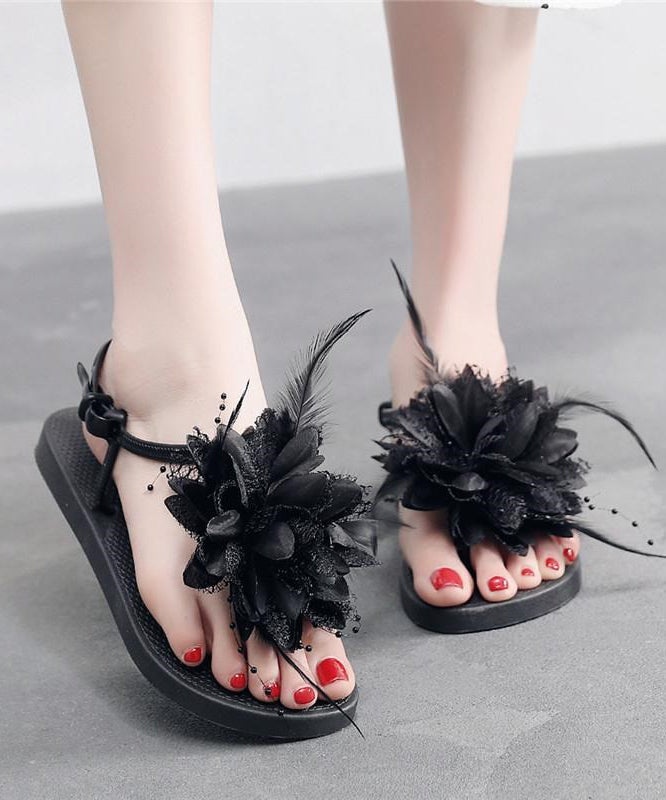Well Tailored Sandals with a Graceful Silhouette