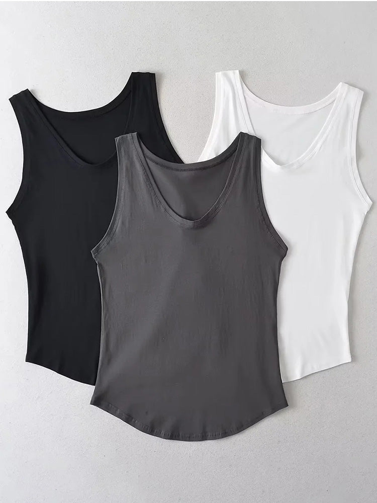 A Vintage Style Top with Delicate Timeless Details