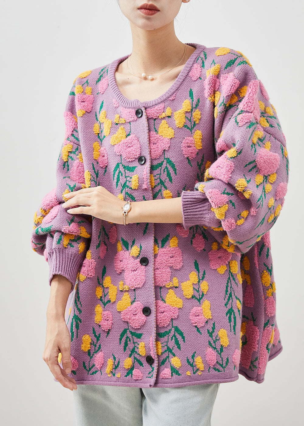 Gracefully Styled Cardigan for Any Occasion