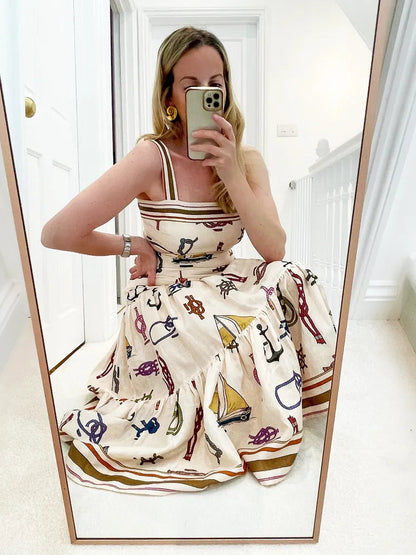 Gracefully Styled Dress for Any Occasion