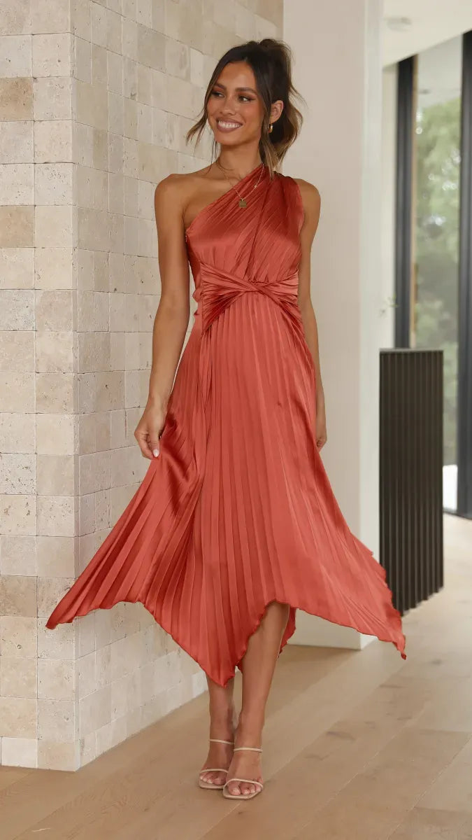Sophisticated Garment with a Clean Classic Look