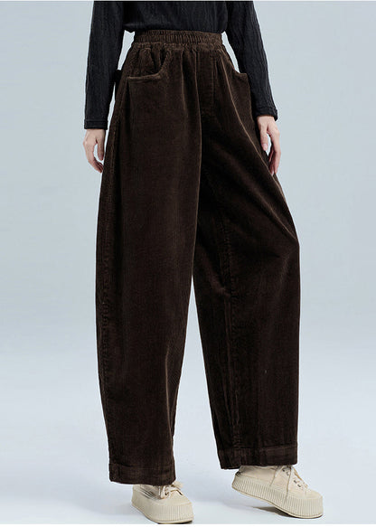 Effortlessly Elegant Pants with a Timeless Design