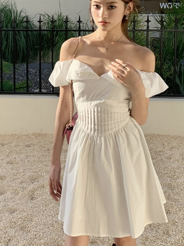 Gracefully Styled Dress for Any Occasion
