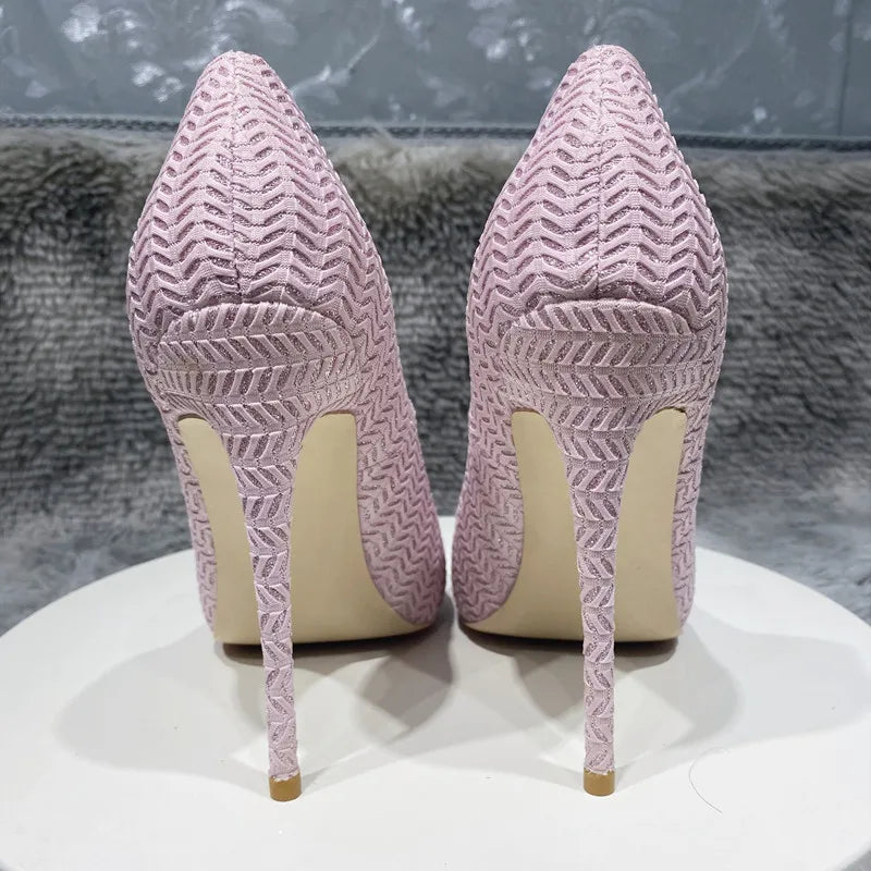 Effortlessly Elegant Shoes with a Timeless Design