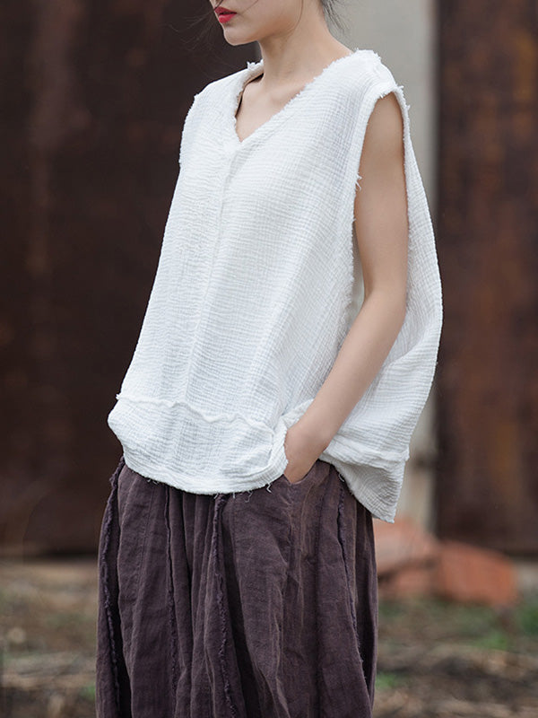 Well Tailored Top with a Graceful Silhouette