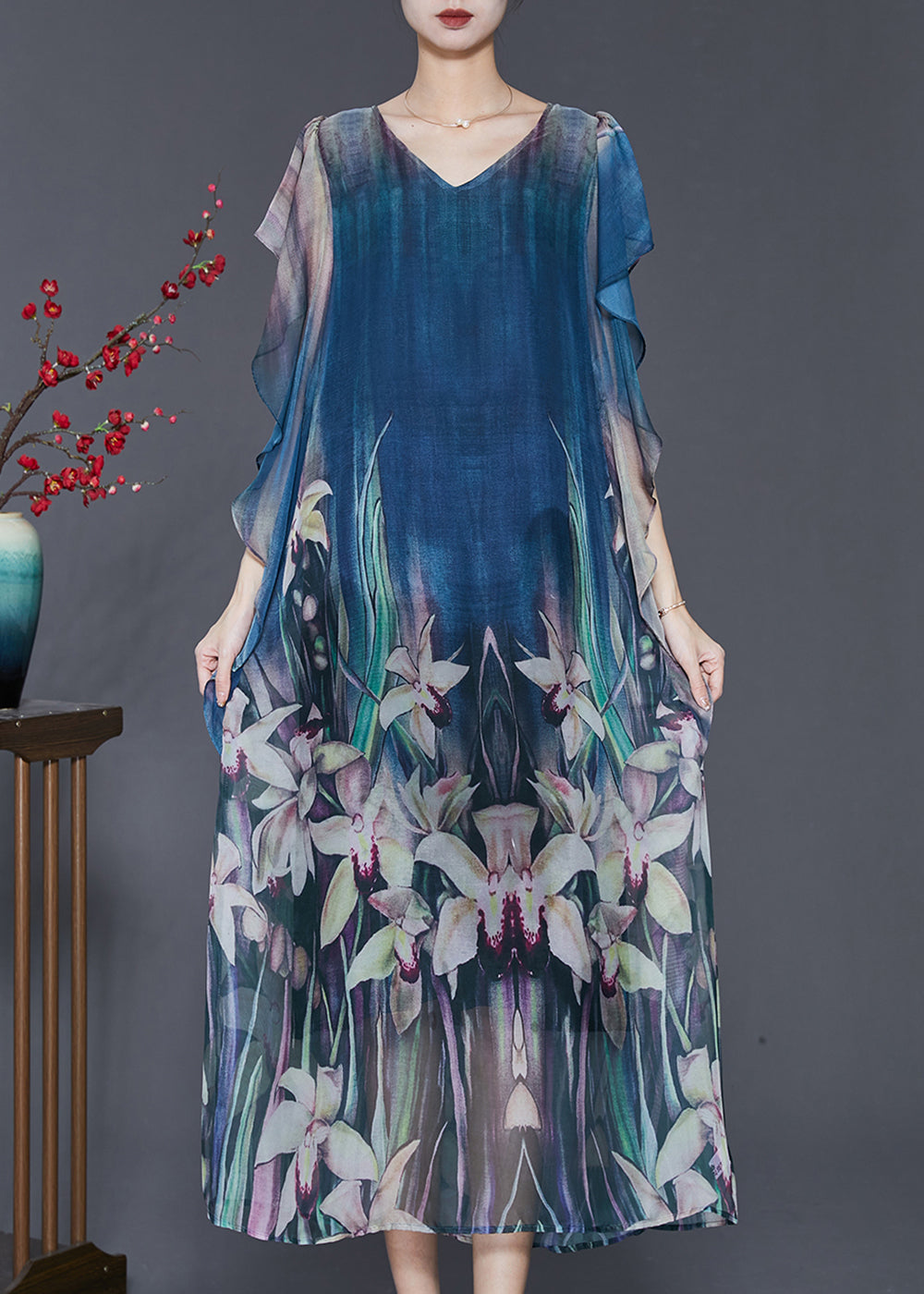 Classic Vintage Dress with a Flattering Fit