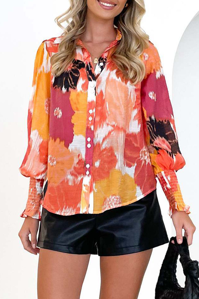 Effortlessly Elegant Top with a Timeless Design