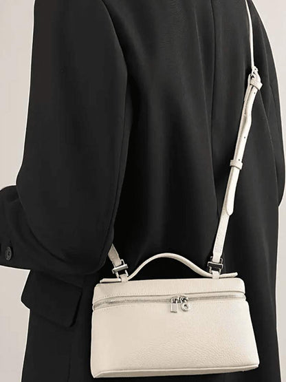 Sophisticated Bag with a Clean Classic Look