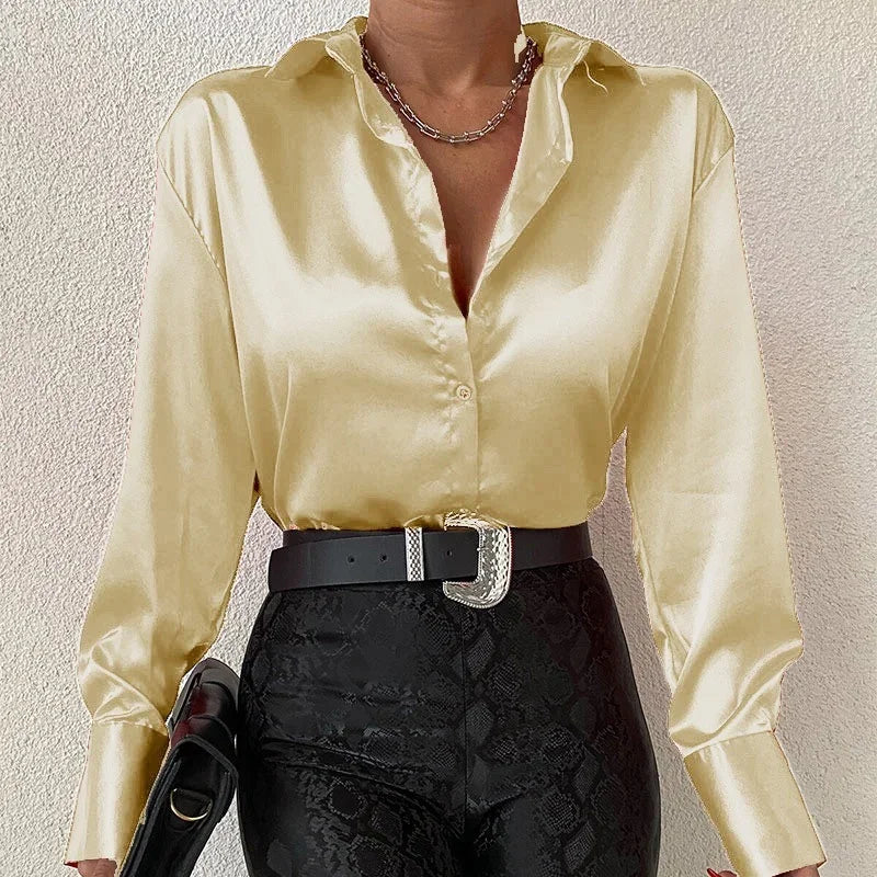 Beautifully Crafted Blouse in a Classic Style