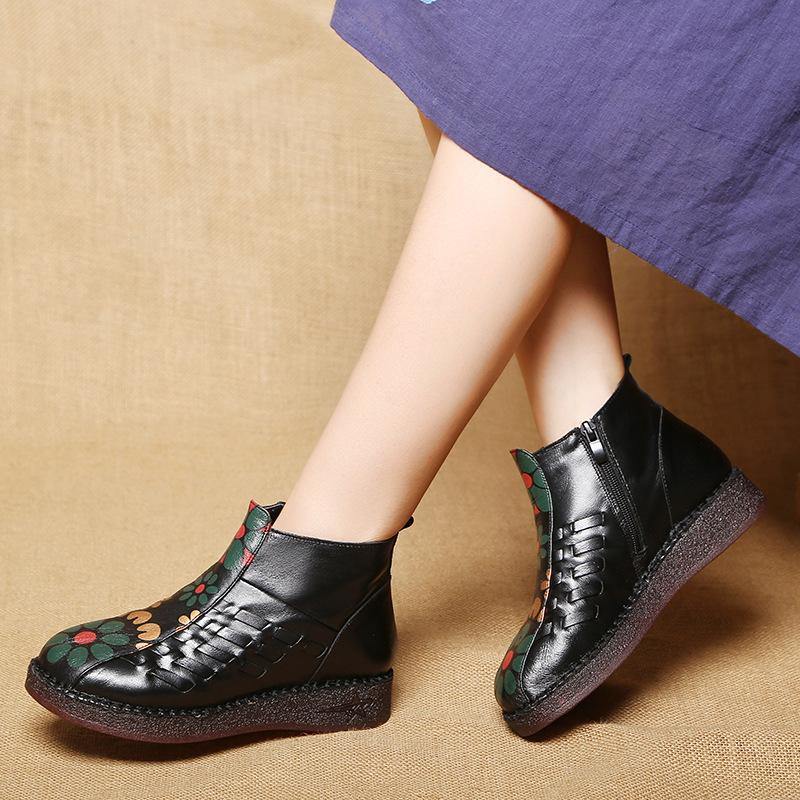 Classic Vintage Boots with a Flattering Fit