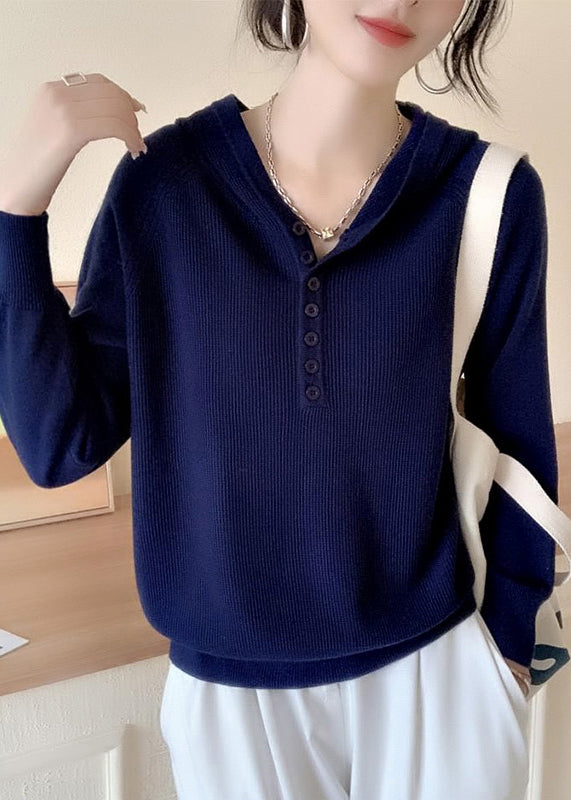 Well Tailored Sweater with a Graceful Silhouette