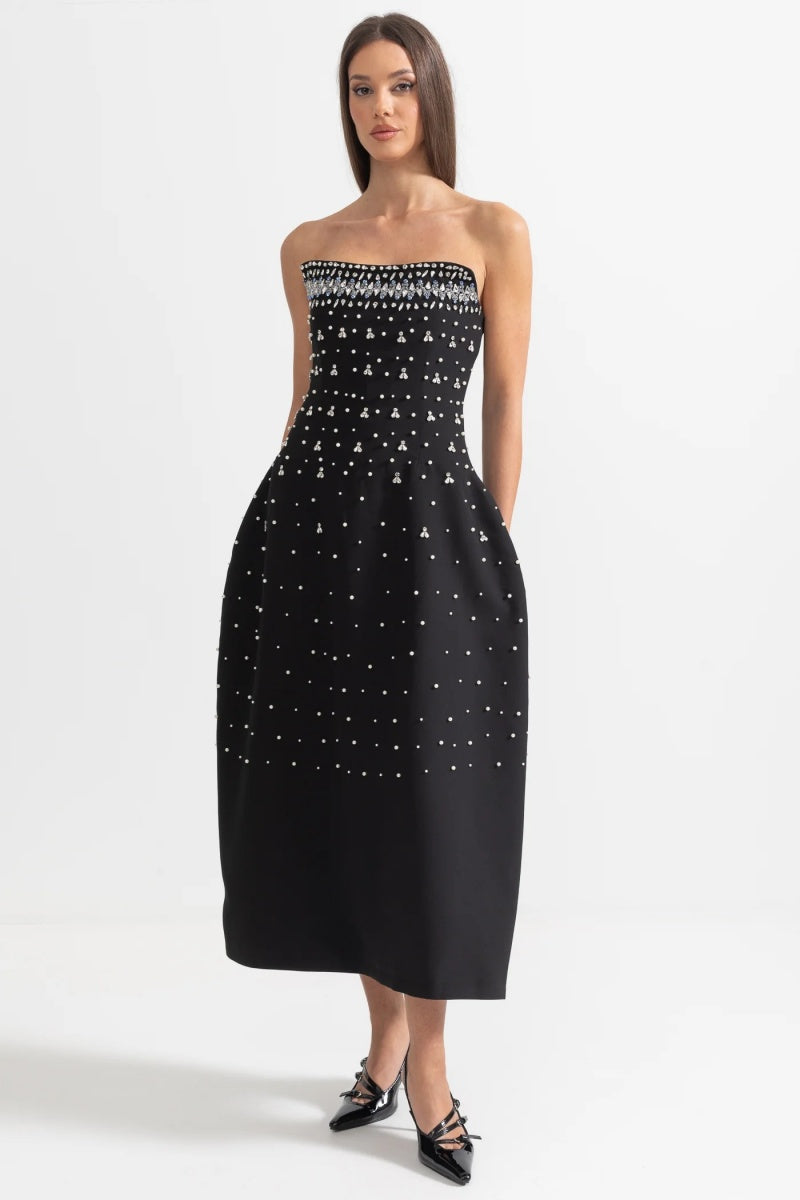 Polished Dress with an Effortless Classic Look