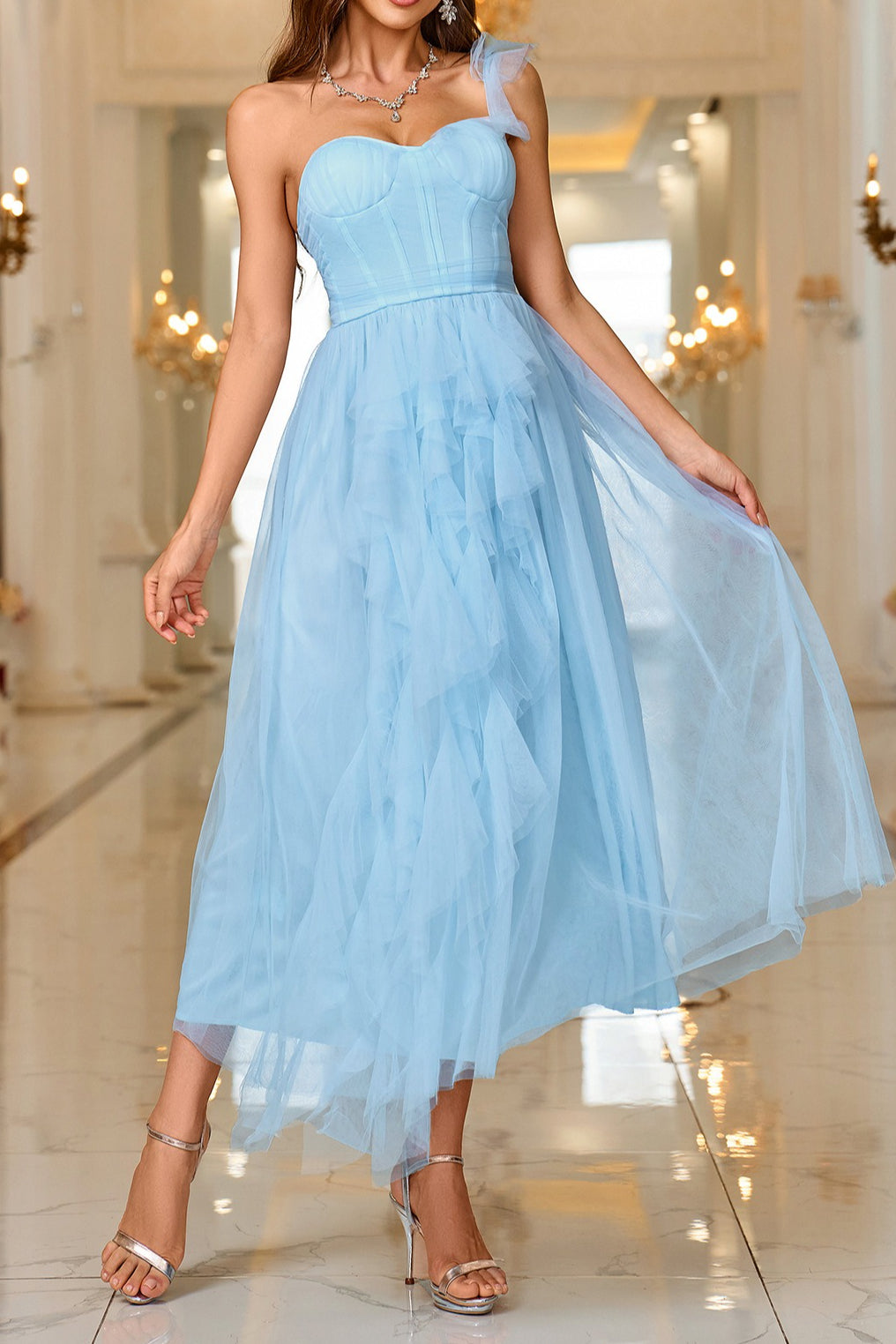 Sophisticated Dress with a Clean Classic Look