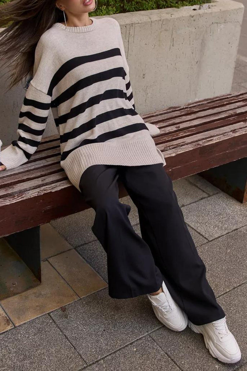Classic Vintage Pullover with a Flattering Fit