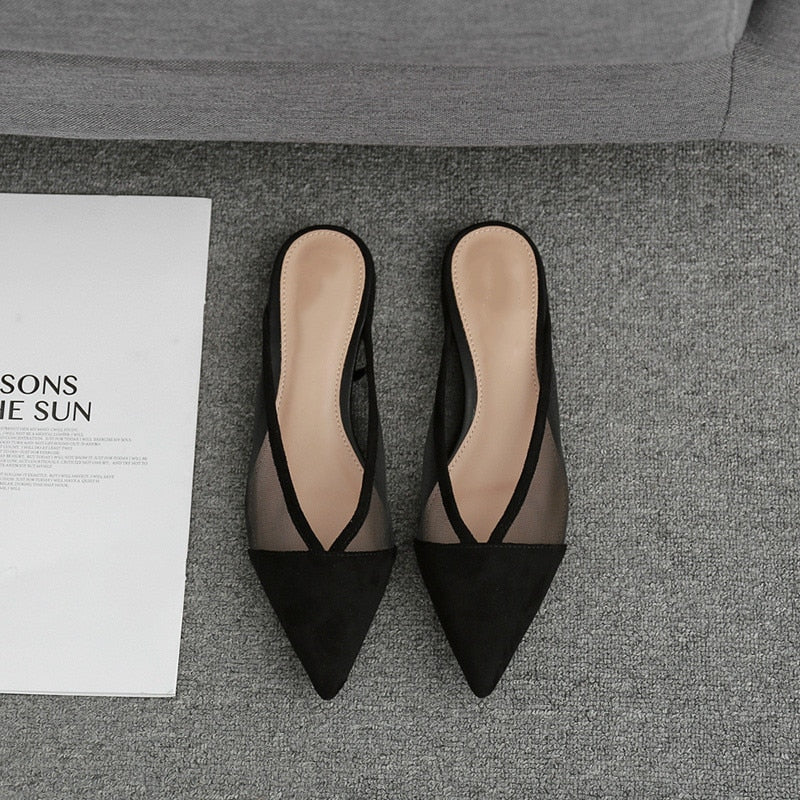 Effortlessly Elegant Garment with a Timeless Design