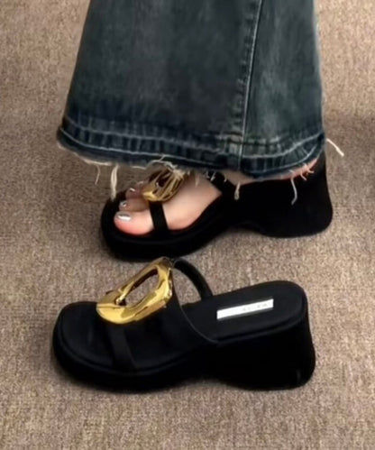Beautifully Finished Heels in a Timeless Design