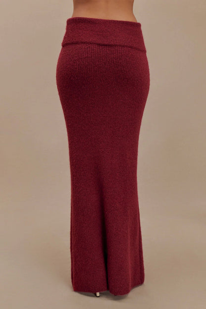 Well Tailored Garment with a Graceful Silhouette