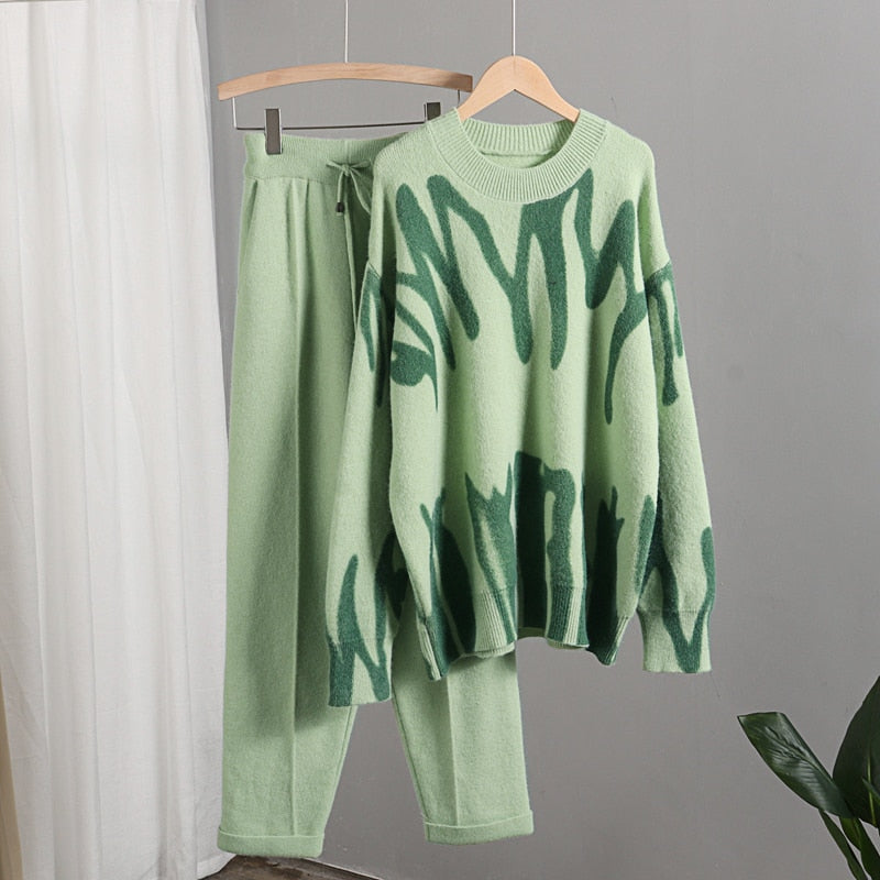 Elegantly Styled Sweater for Everyday Wear