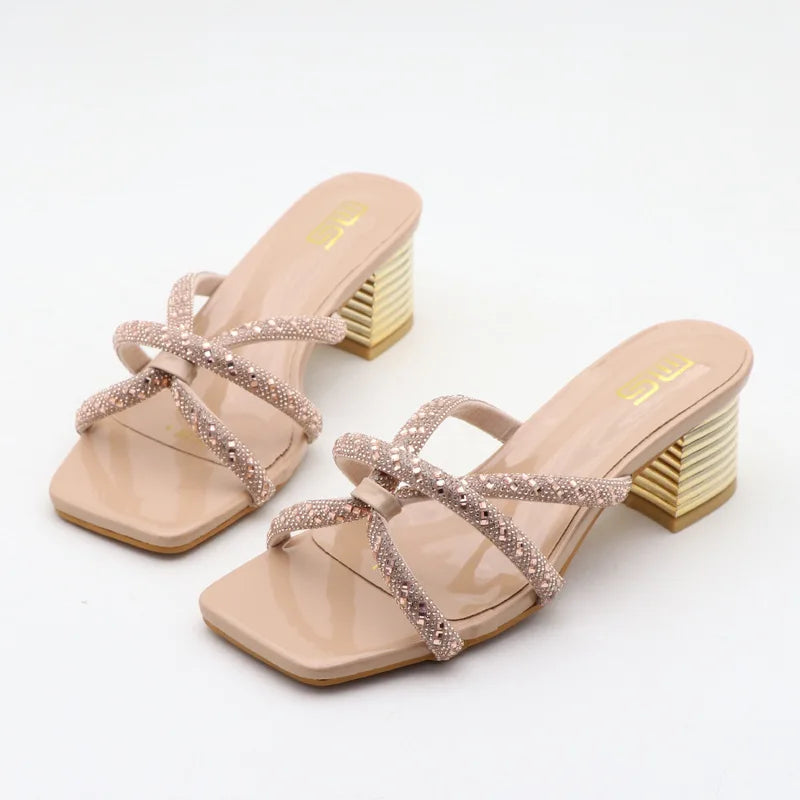 Classic Vintage Heels with a Flattering Fit