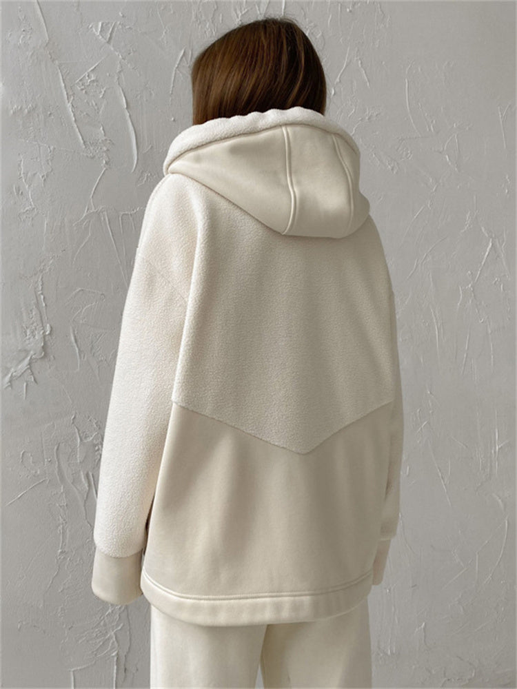 Effortlessly Elegant Cardigan with a Timeless Design