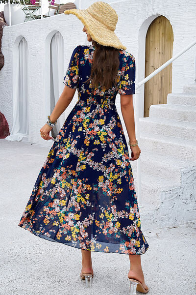Classic Vintage Dress with a Flattering Fit