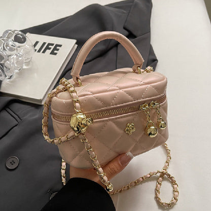 Sophisticated Bag with a Clean Classic Look
