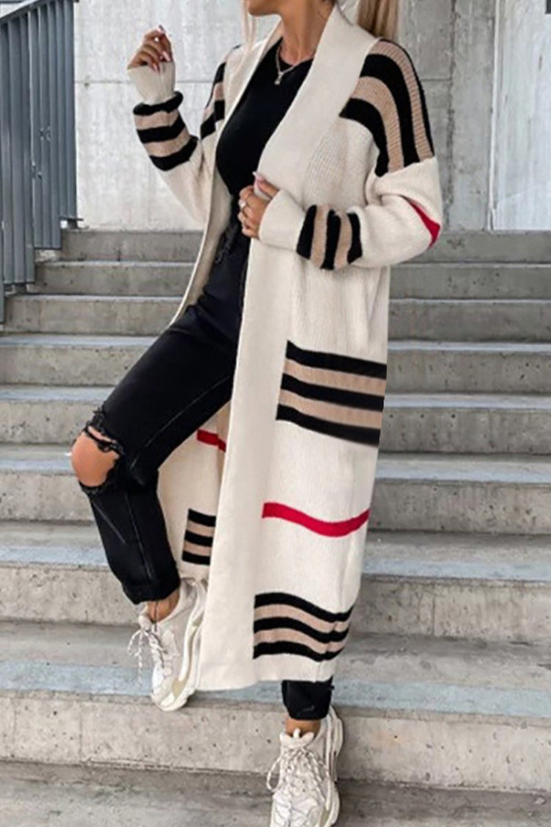 Sophisticated Garment with a Clean Classic Look