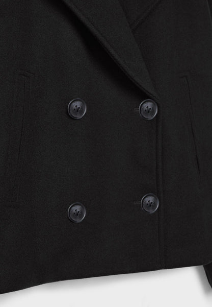Beautifully Crafted Coat in a Classic Style