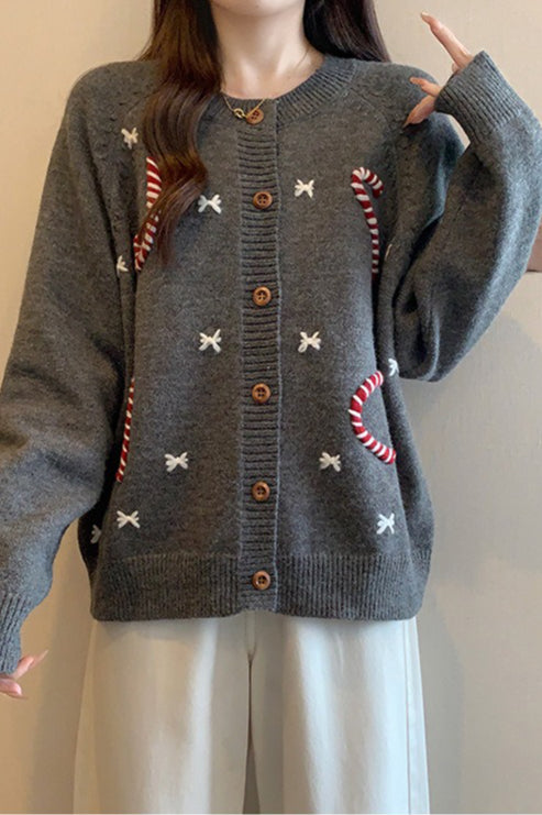 Effortlessly Elegant Cardigan with a Timeless Design