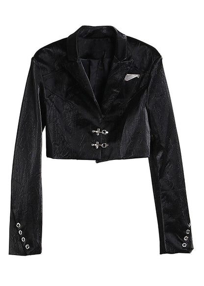 Well Tailored Coat with a Graceful Silhouette