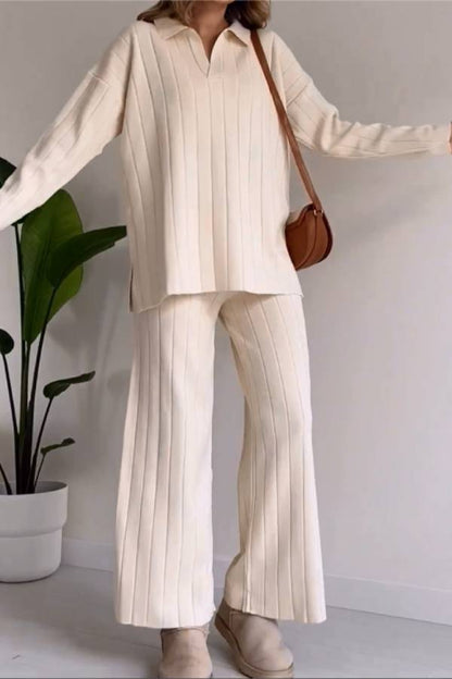 Classic Vintage Sweater with a Flattering Fit