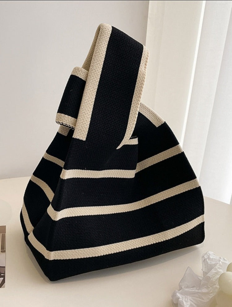 Well Tailored Bag with a Graceful Silhouette
