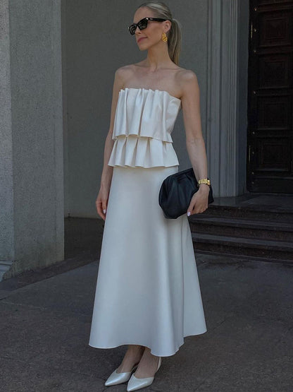 Well Tailored Top with a Graceful Silhouette