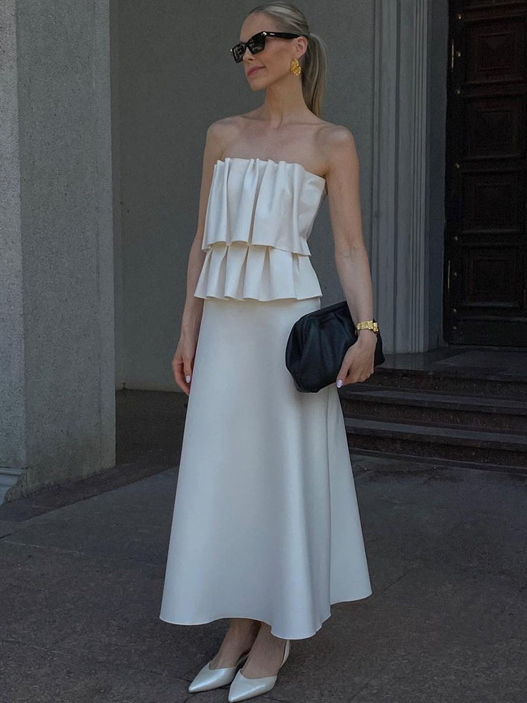 Well Tailored Top with a Graceful Silhouette
