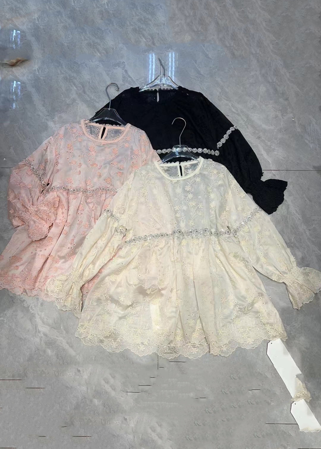 Beautifully Crafted Blouse in a Classic Style