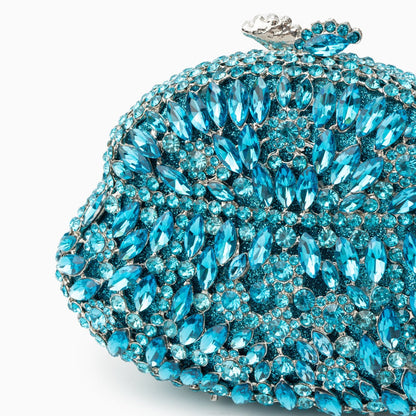 Gracefully Styled Bag for Any Occasion