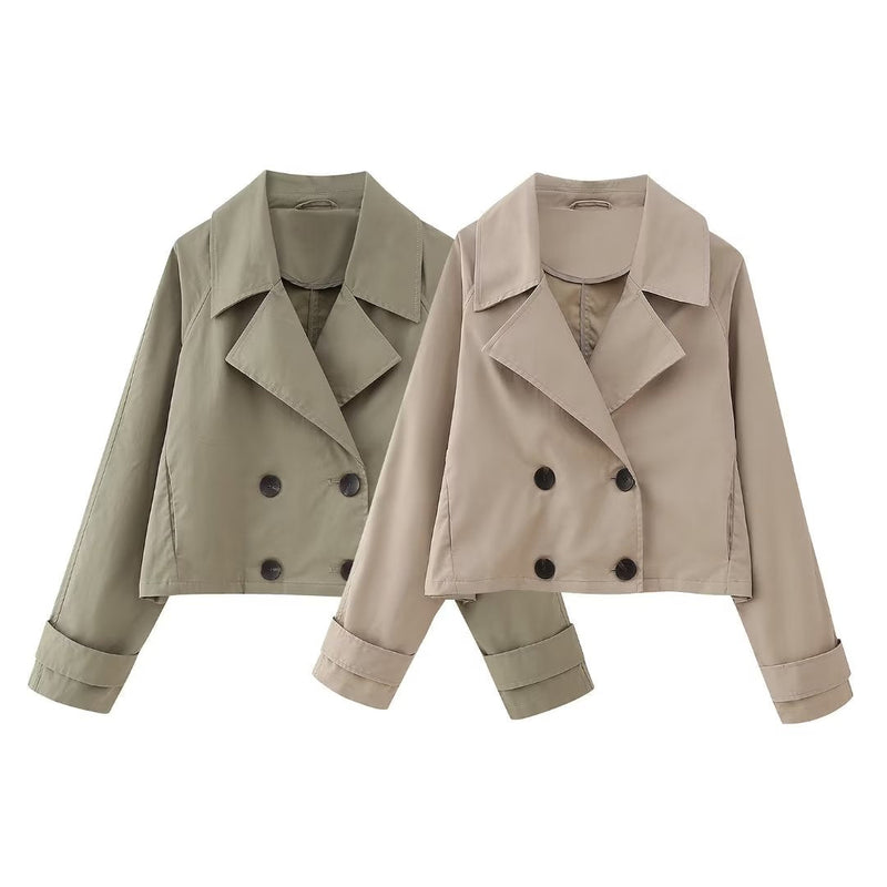 Effortlessly Elegant Jacket with a Timeless Design