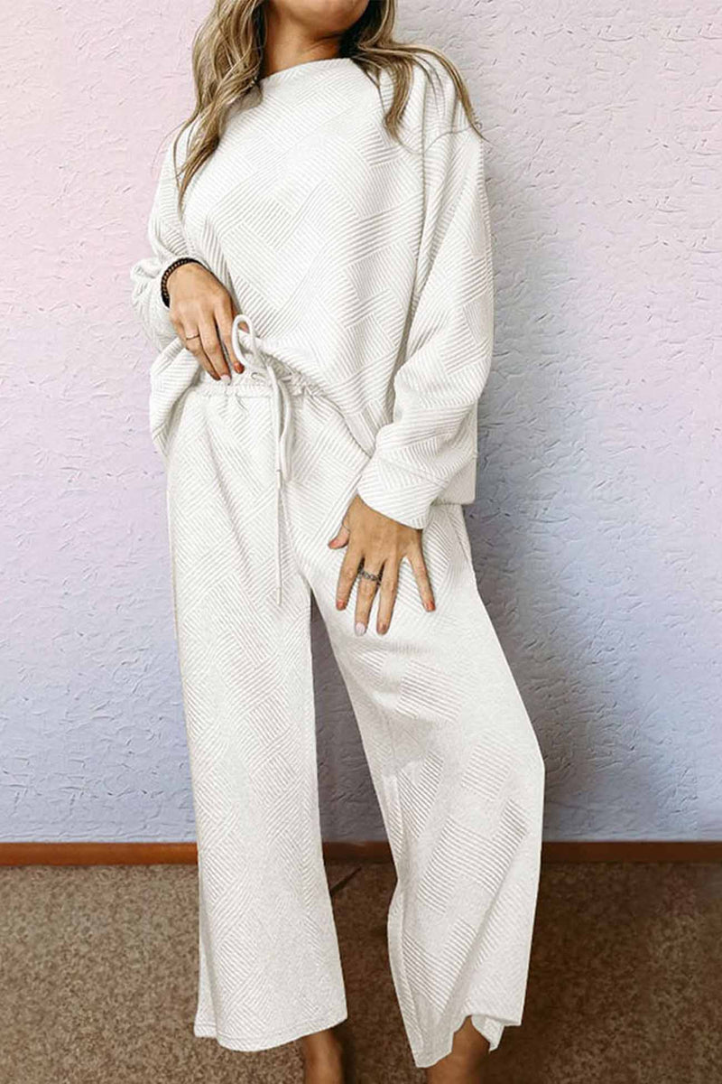 Effortlessly Elegant Garment with a Timeless Design